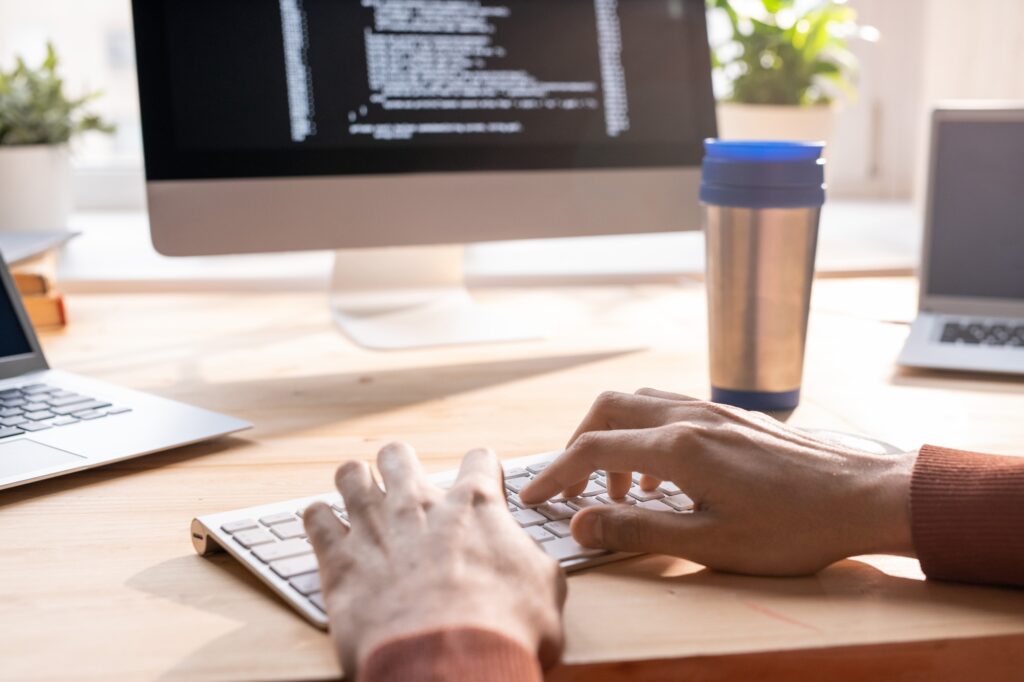 Composing computer code